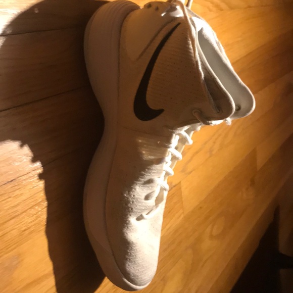 2017 White  Hyperdunks - Picture 3 of 4